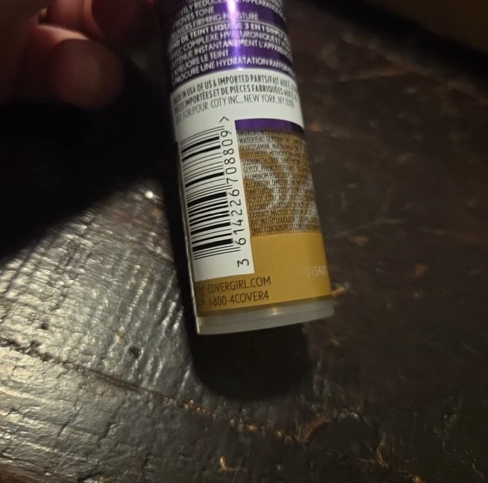 COVERGIRL lightweight liquid